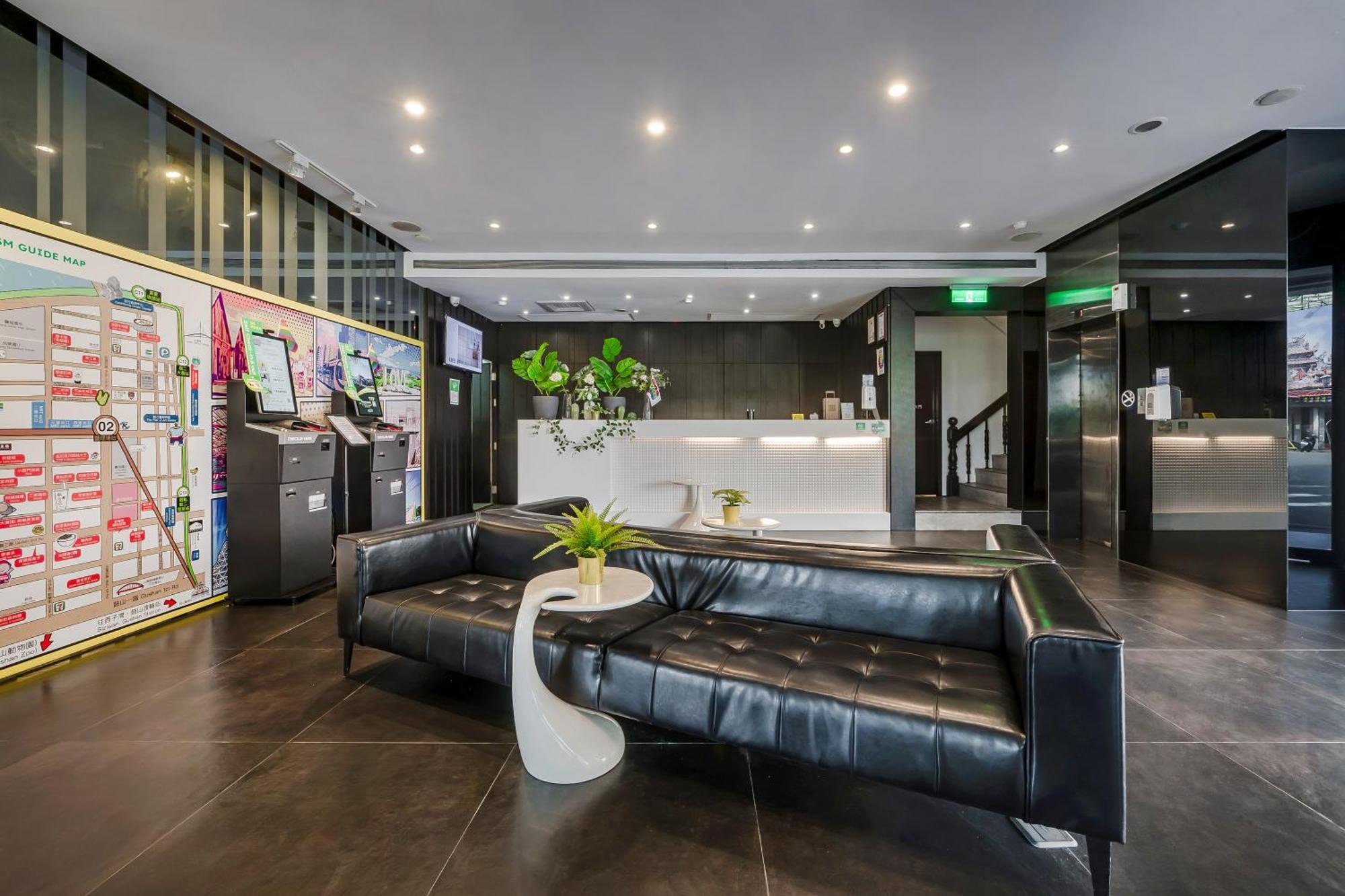 Check Inn Express Kaohsiung Love River Εξωτερικό φωτογραφία