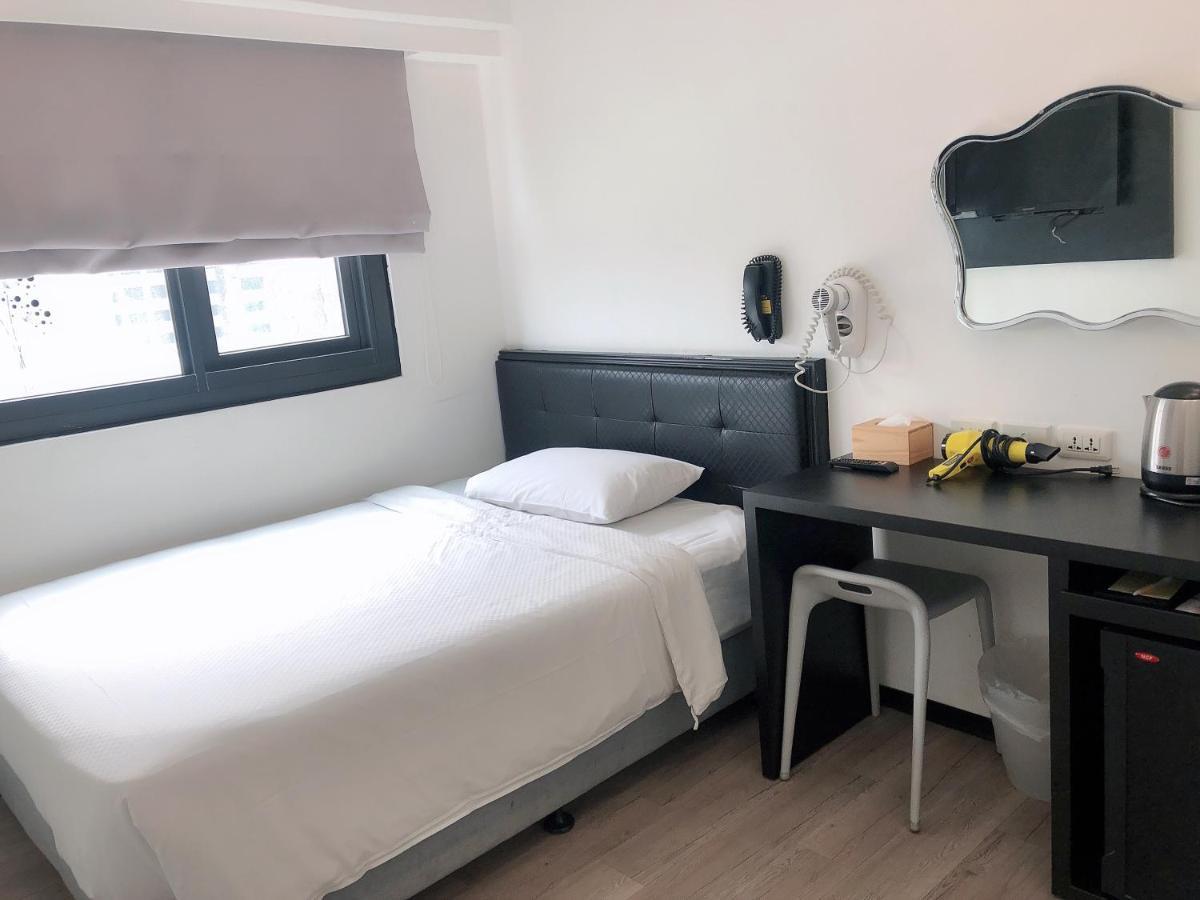 Check Inn Express Kaohsiung Love River Εξωτερικό φωτογραφία